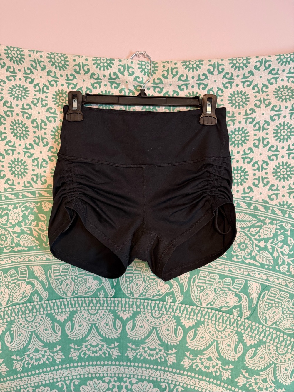 Black High-Waist Ruched Athletic Shorts